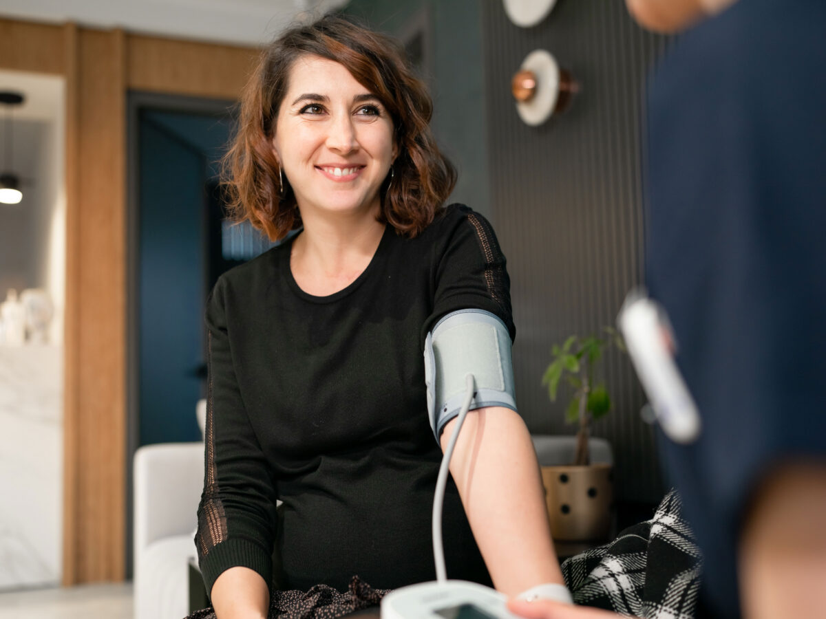female employee getting a biometric health screening